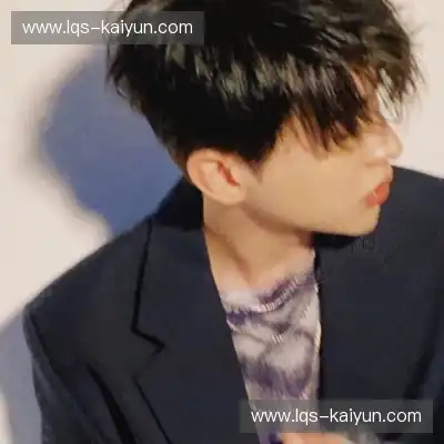 蓬盈晓